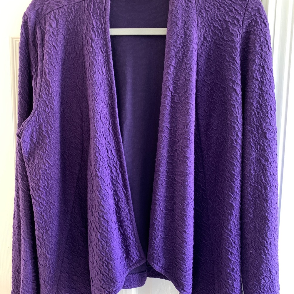 Chico’s asymmetrical open cardigan. Size 10